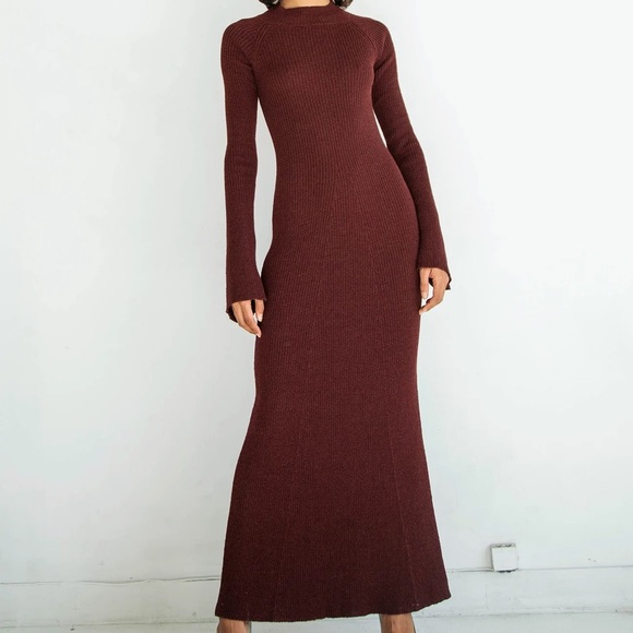 LAST ONE - The September Evening Dress 🌹 - Picture 3 of 3